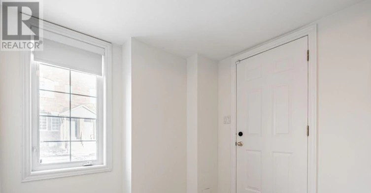 102 Natalie Place, Toronto, ON, M4M 3P7 - 7