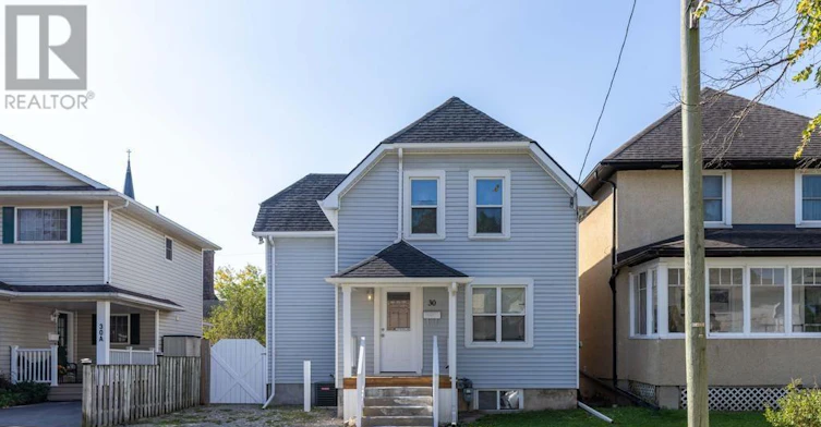 30 Walnut Street, St. Catharines, ON, L2T 1H5