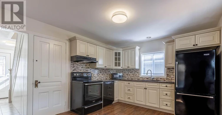 30 Walnut Street, St. Catharines, ON, L2T 1H5 - 7