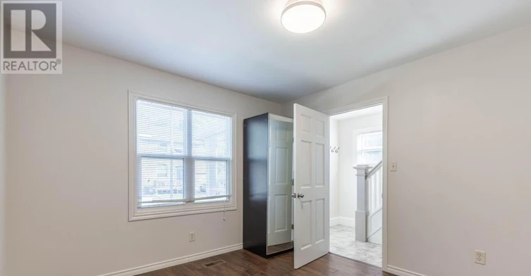 30 Walnut Street, St. Catharines, ON, L2T 1H5 - 5