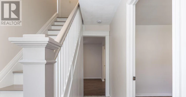 30 Walnut Street, St. Catharines, ON, L2T 1H5 - 4