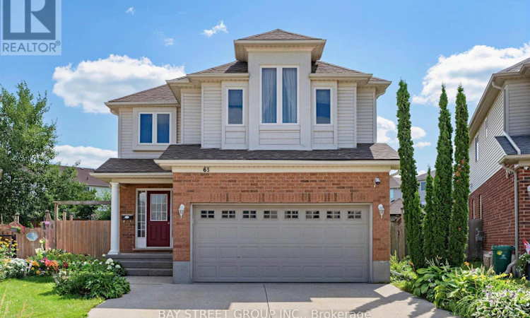 63 Dubrick Crescent