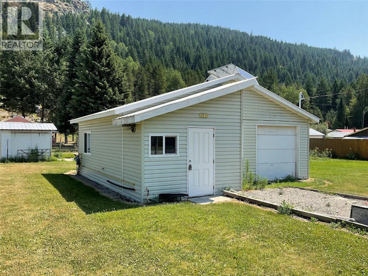 618 N Kimberley Avenue, Greenwood, BC, V0H 1J0 - 3