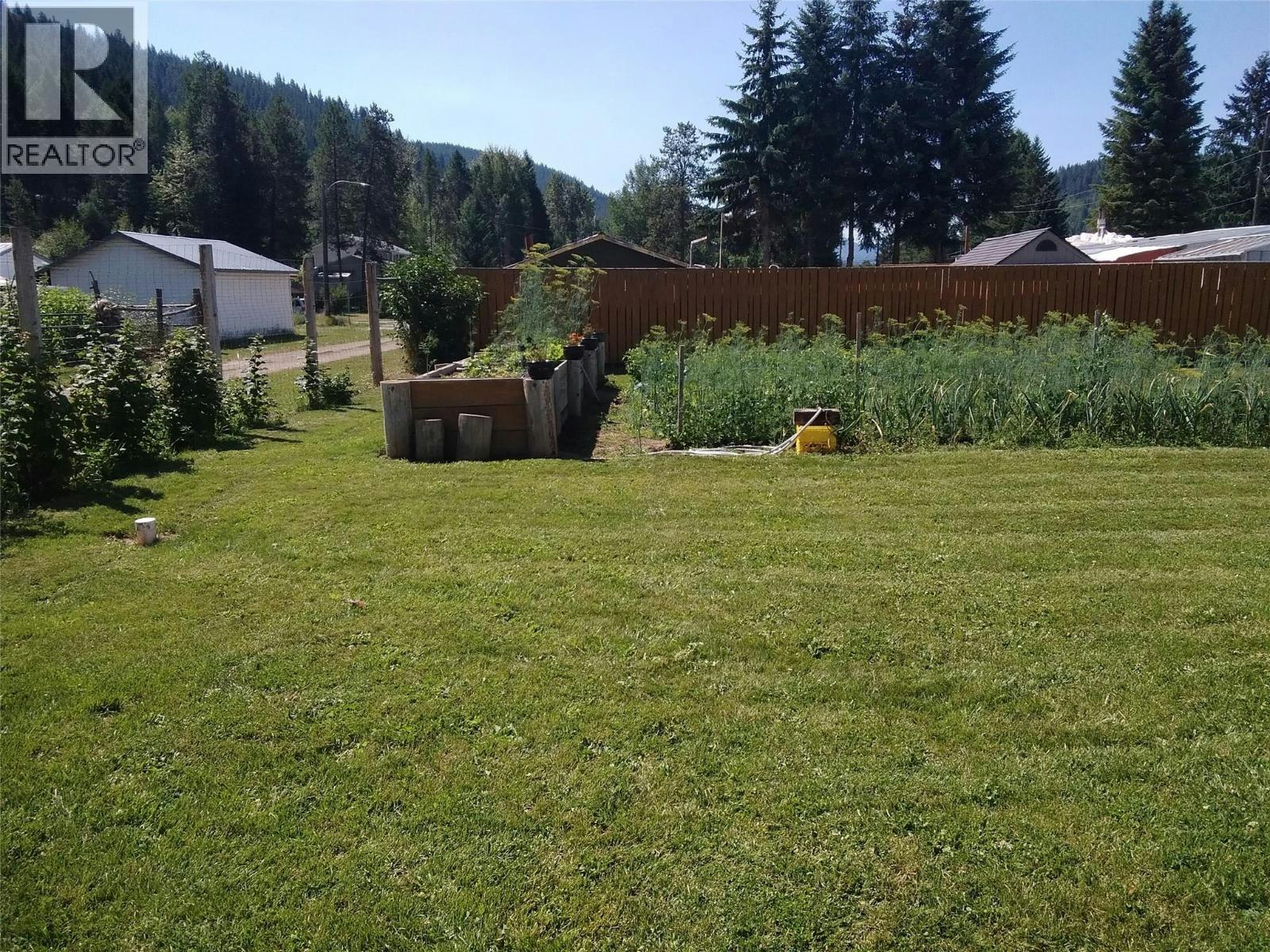 618 N Kimberley Avenue, Greenwood, BC, V0H 1J0 - 8