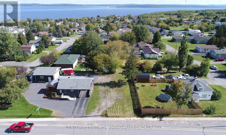 LT-146 Rorke Avenue