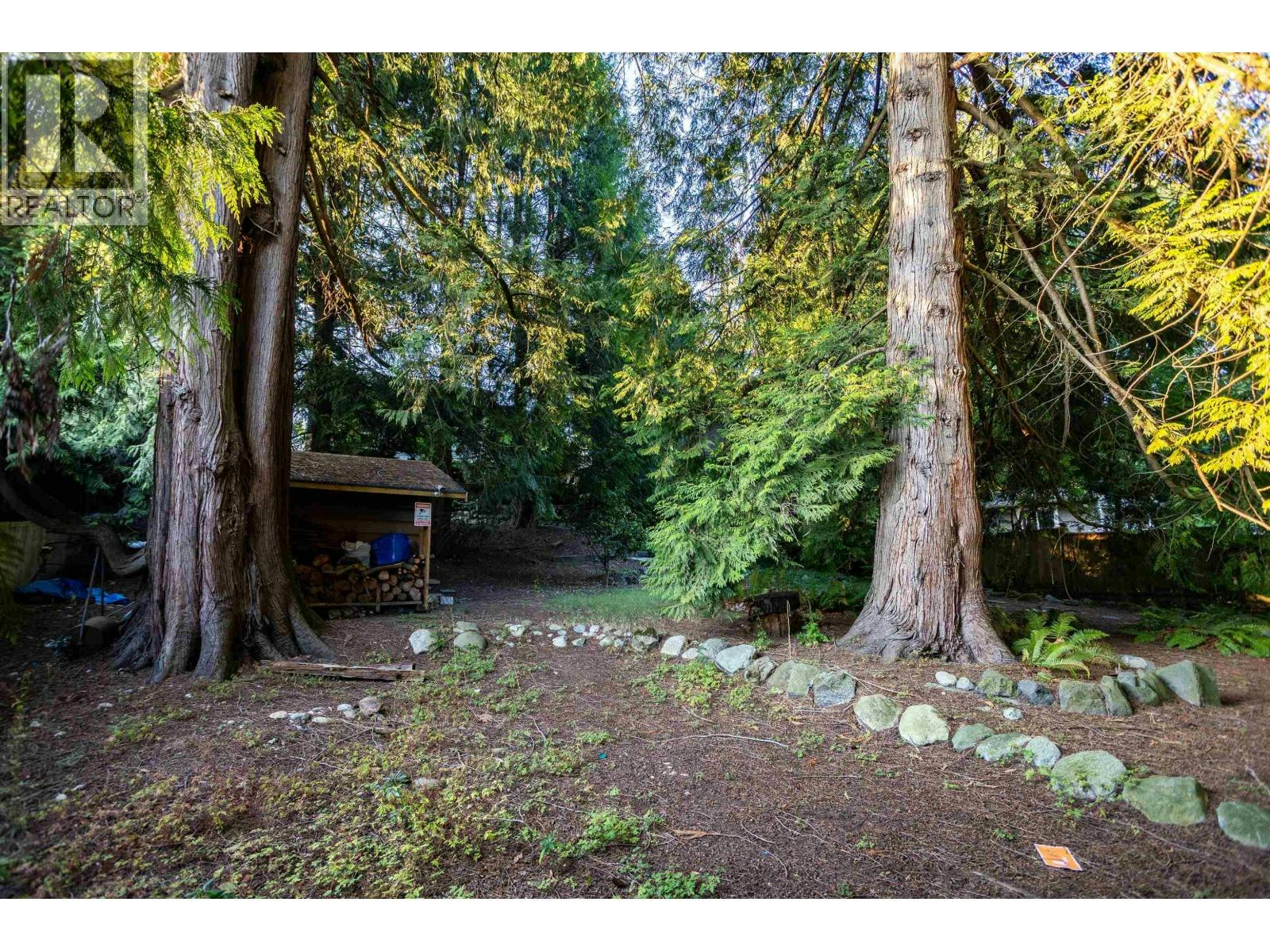 4479 Marine Drive, Burnaby, BC, V5J 3G1 - 36
