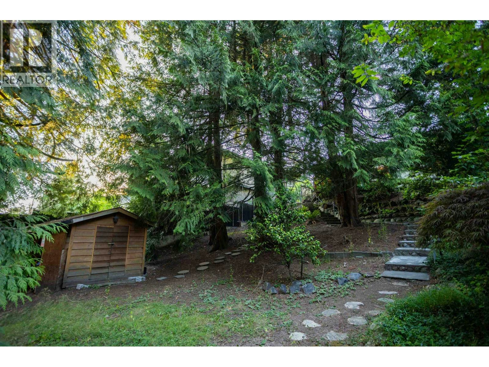 4479 Marine Drive, Burnaby, BC, V5J 3G1 - 37