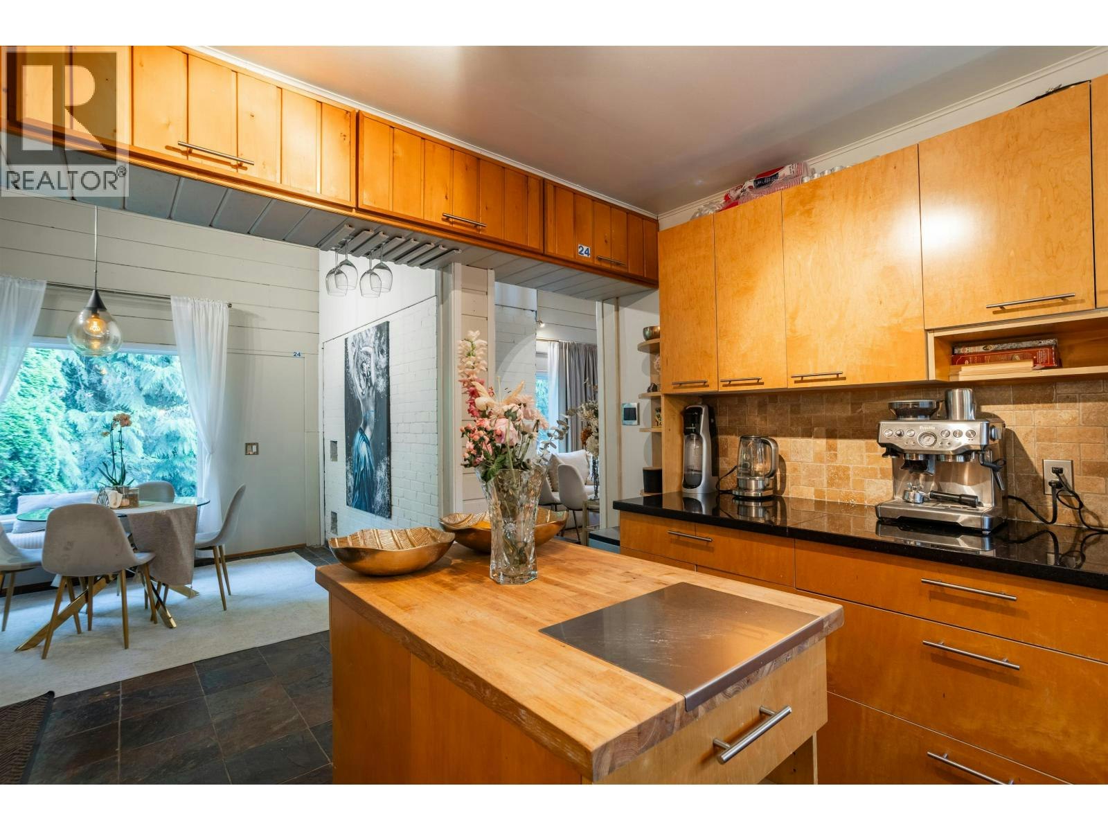 4479 Marine Drive, Burnaby, BC, V5J 3G1 - 10