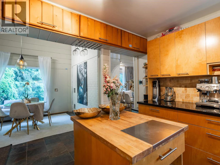 4479 Marine Drive, Burnaby, BC, V5J 3G1 - 10