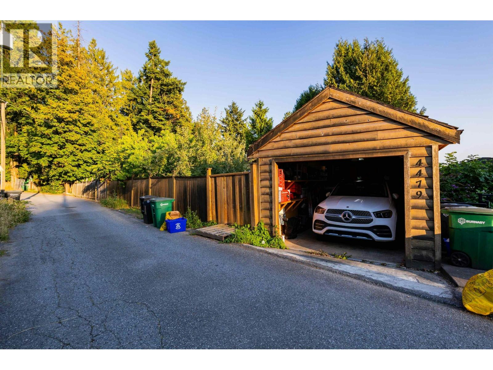 4479 Marine Drive, Burnaby, BC, V5J 3G1 - 29
