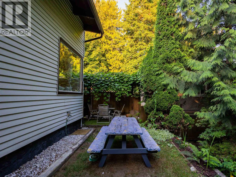 4479 Marine Drive, Burnaby, BC, V5J 3G1 - 25