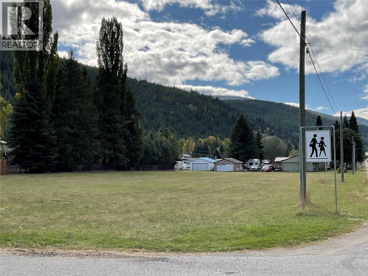 7 N Lots Government Avenue, Greenwood, BC, V0H 1J0 - 3