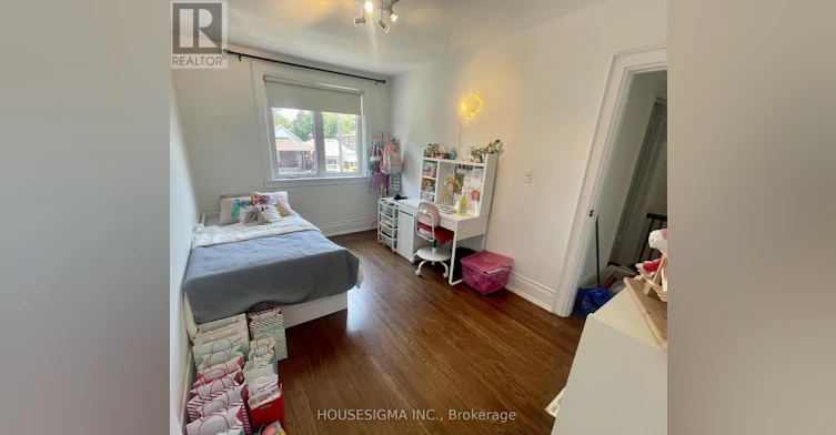 MAIN, 2ND FLOOR-516 Lauder Avenue W, Toronto, ON, M6E 3J4 - 10