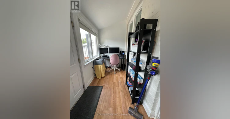 MAIN, 2ND FLOOR-516 Lauder Avenue W, Toronto, ON, M6E 3J4 - 13