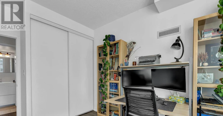 2103-335 Rathburn Road W, Mississauga, ON, L5B 0C8 - 30