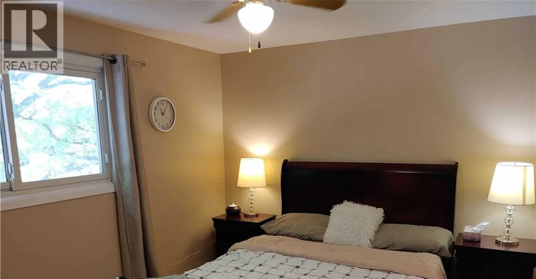 Upper-96 Larch Street, Hamilton, ON, L8T 4P3 - 9
