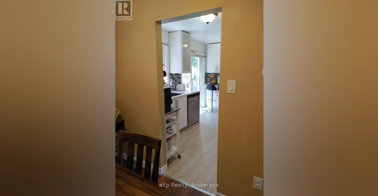 UPPER-96 Larch Street, Hamilton, ON, L8T 4P3 - 13