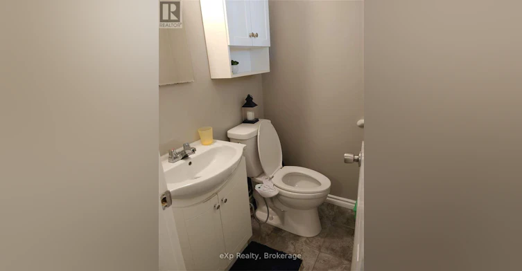 UPPER-96 Larch Street, Hamilton, ON, L8T 4P3 - 19