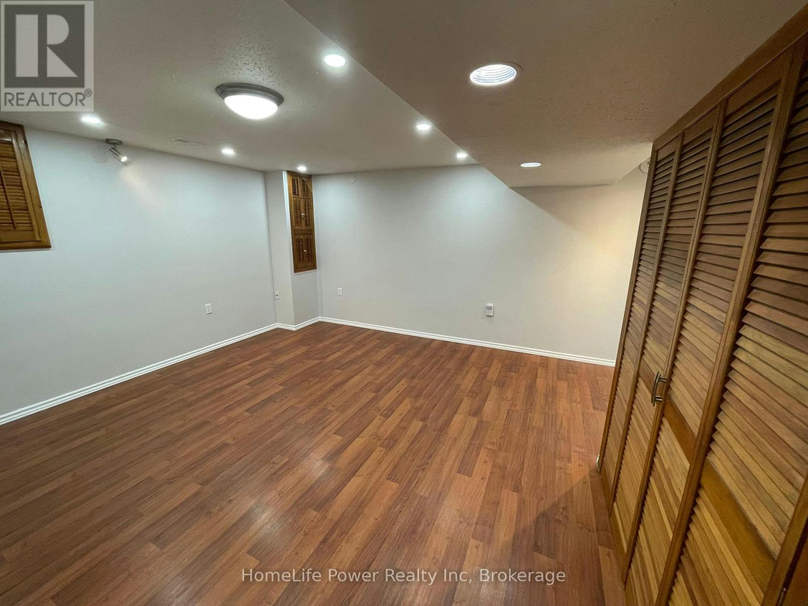B-573 Glen Manor Boulevard, Waterloo, ON, N2L 4T7 - 6