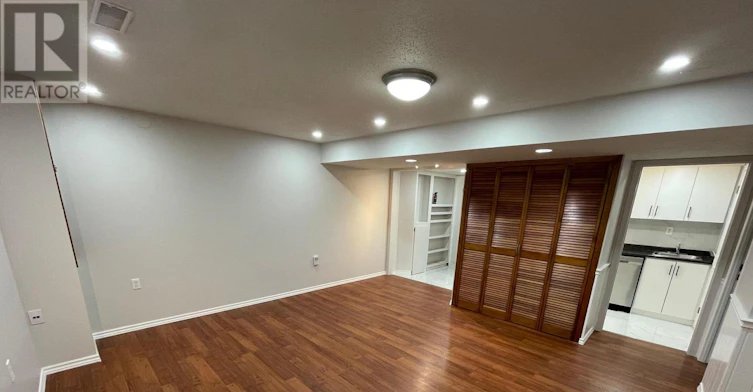 B-573 Glen Manor Boulevard, Waterloo, ON, N2L 4T7 - 4
