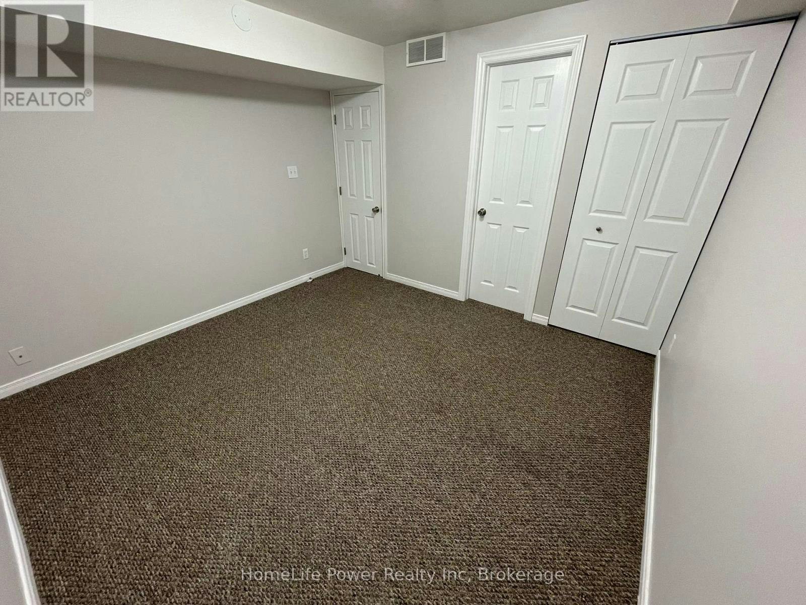 B-573 Glen Manor Boulevard, Waterloo, ON, N2L 4T7 - 7