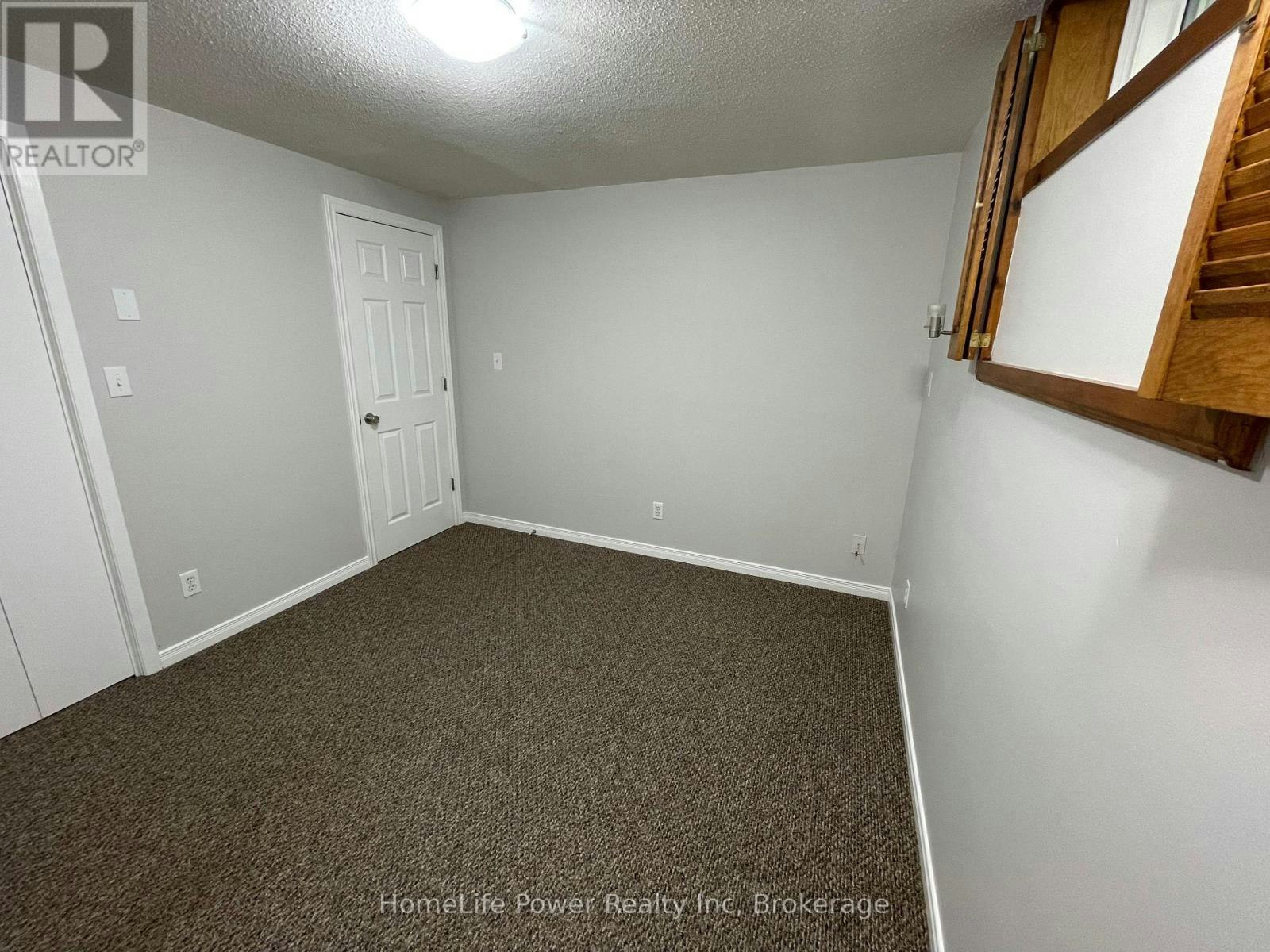B-573 Glen Manor Boulevard, Waterloo, ON, N2L 4T7 - 10