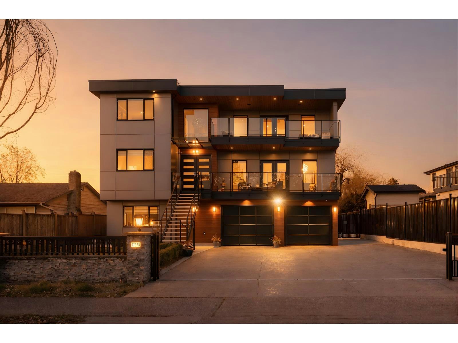 17985 56a Avenue, Surrey, BC, V3S 5H4