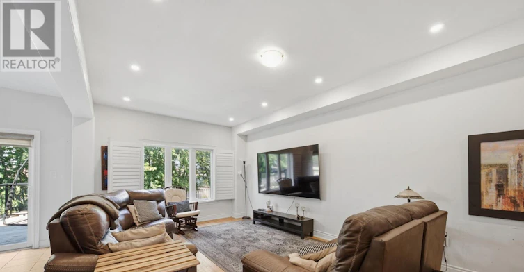 294 Miller Park Avenue, Bradford West Gwillimbury, ON, L3Z 0Y1 - 13