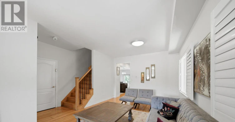 294 Miller Park Avenue, Bradford West Gwillimbury, ON, L3Z 0Y1 - 6