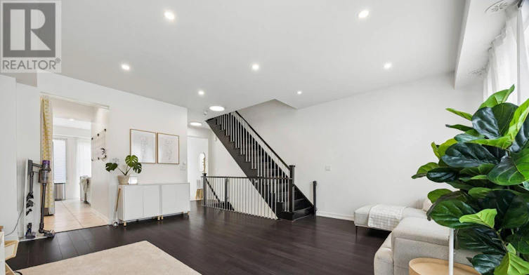 192 Salterton Circle, Vaughan, ON, L6A 4Z2 - 8