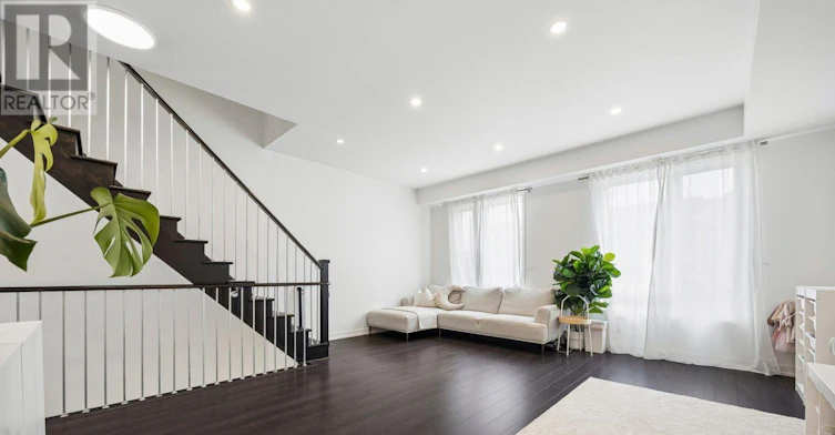192 Salterton Circle, Vaughan, ON, L6A 4Z2 - 9