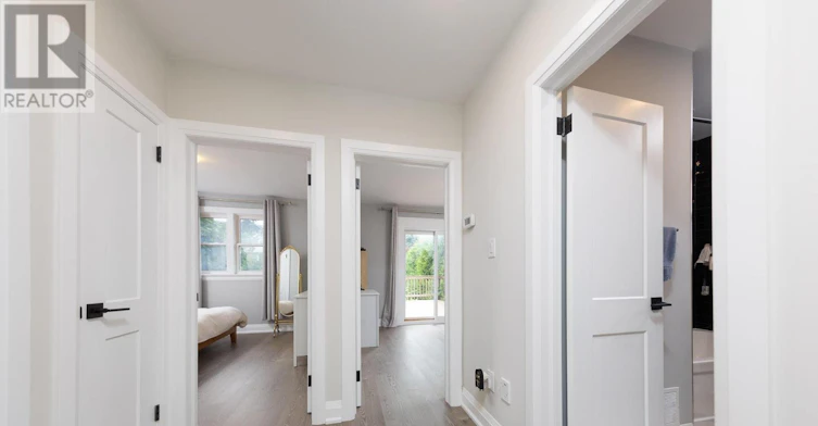 42 Sellmar Road, Toronto, ON, M9P 3E6 - 12