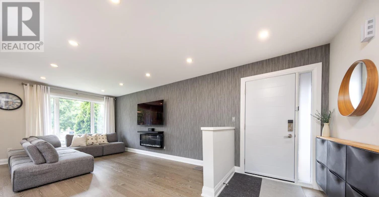 42 Sellmar Road, Toronto, ON, M9P 3E6 - 3
