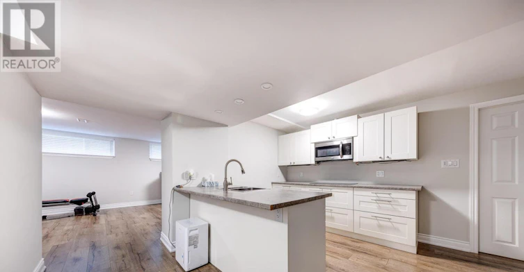 42 Sellmar Road, Toronto, ON, M9P 3E6 - 18