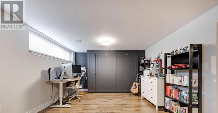 42 Sellmar Road, Toronto, ON, M9P 3E6 - 24