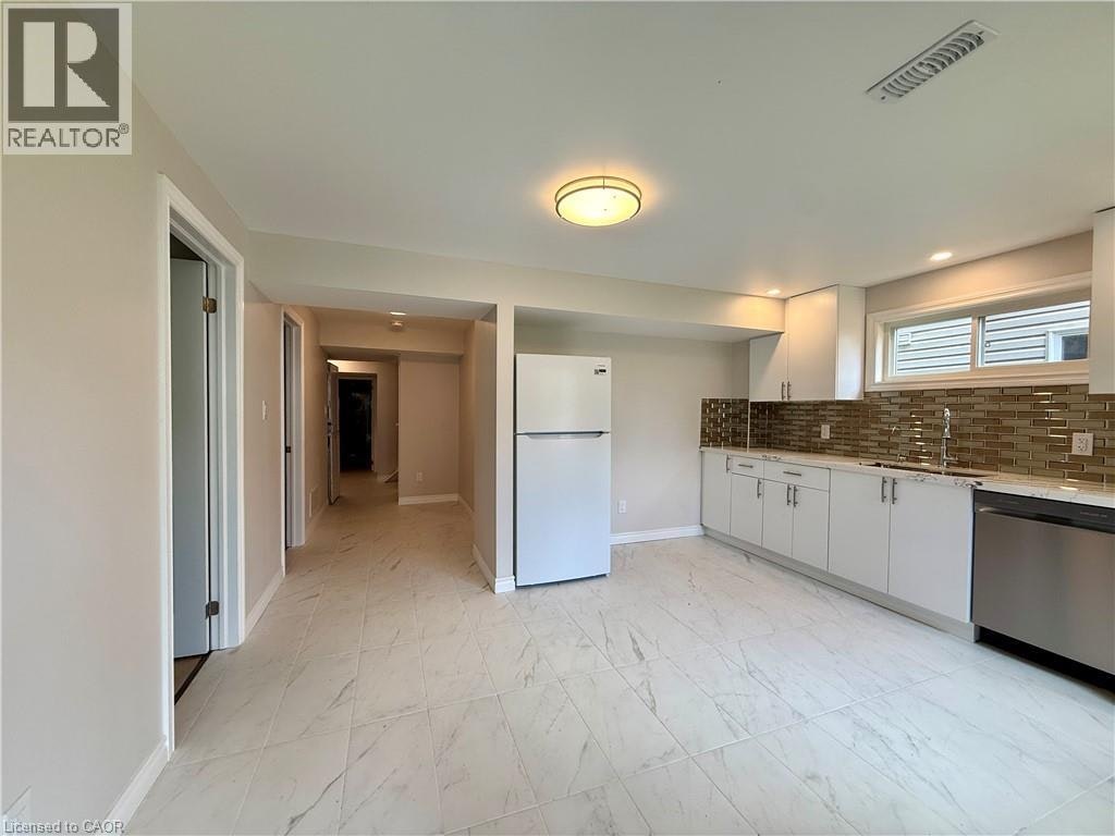 568 Woolgrass Avenue, Waterloo, ON, N2V 2Y2 - 3