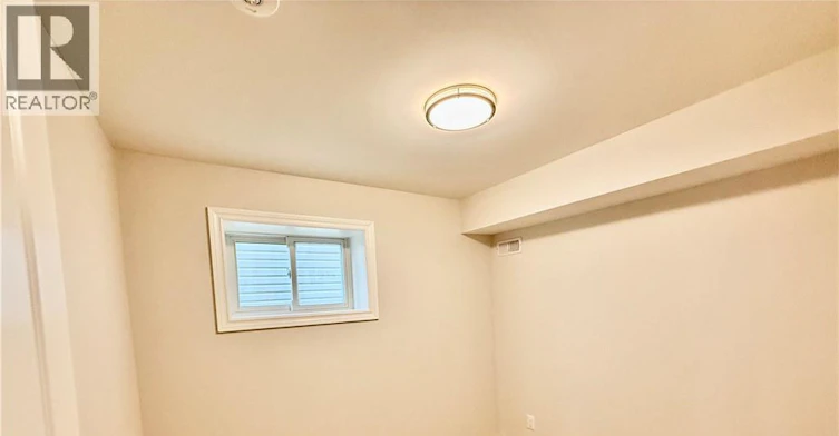568 Woolgrass Avenue, Waterloo, ON, N2V 2Y2 - 7
