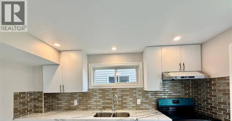 568 Woolgrass Avenue, Waterloo, ON, N2V 2Y2 - 4