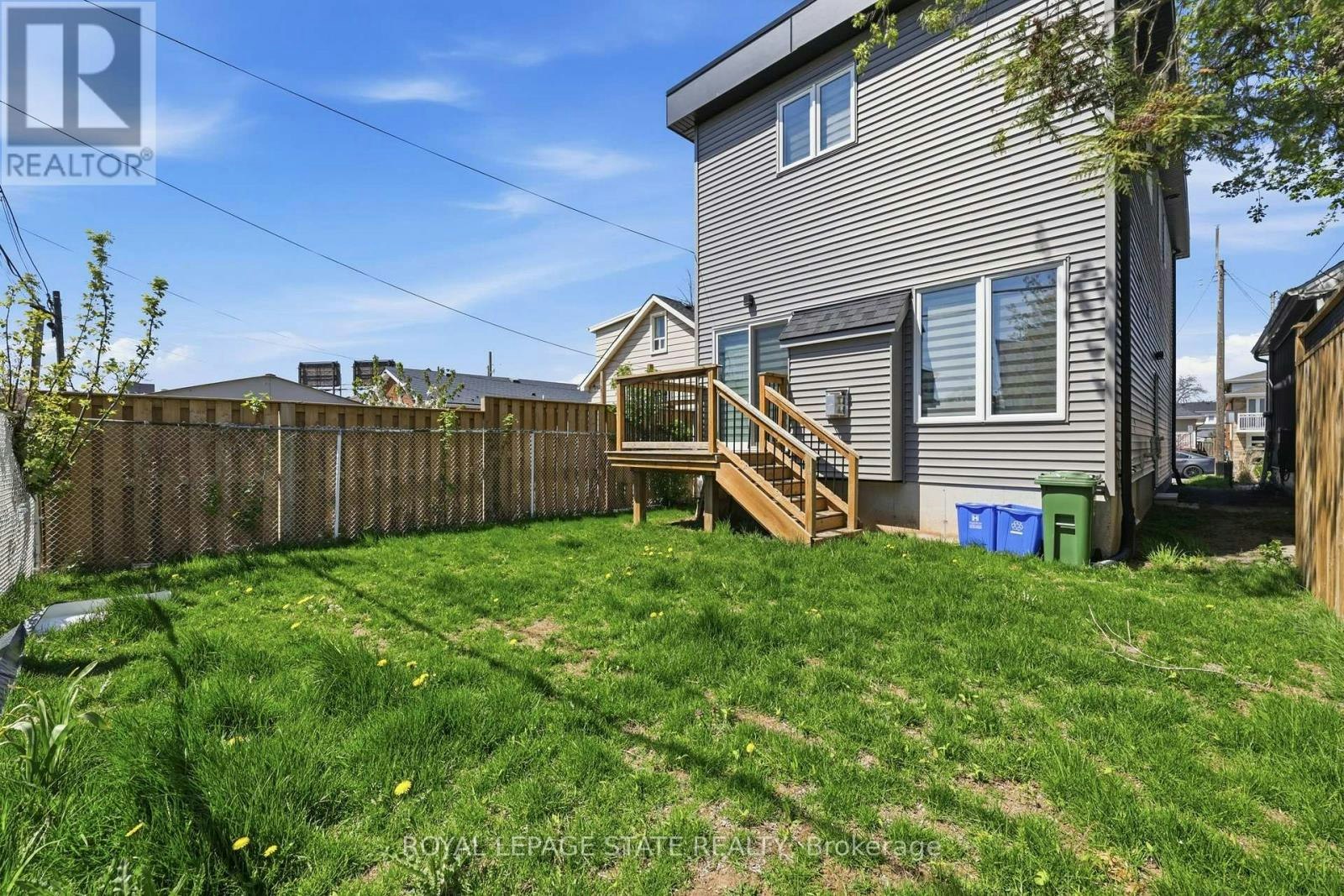 37 Delena Avenue S, Hamilton, ON, L9H 1B7 - 33