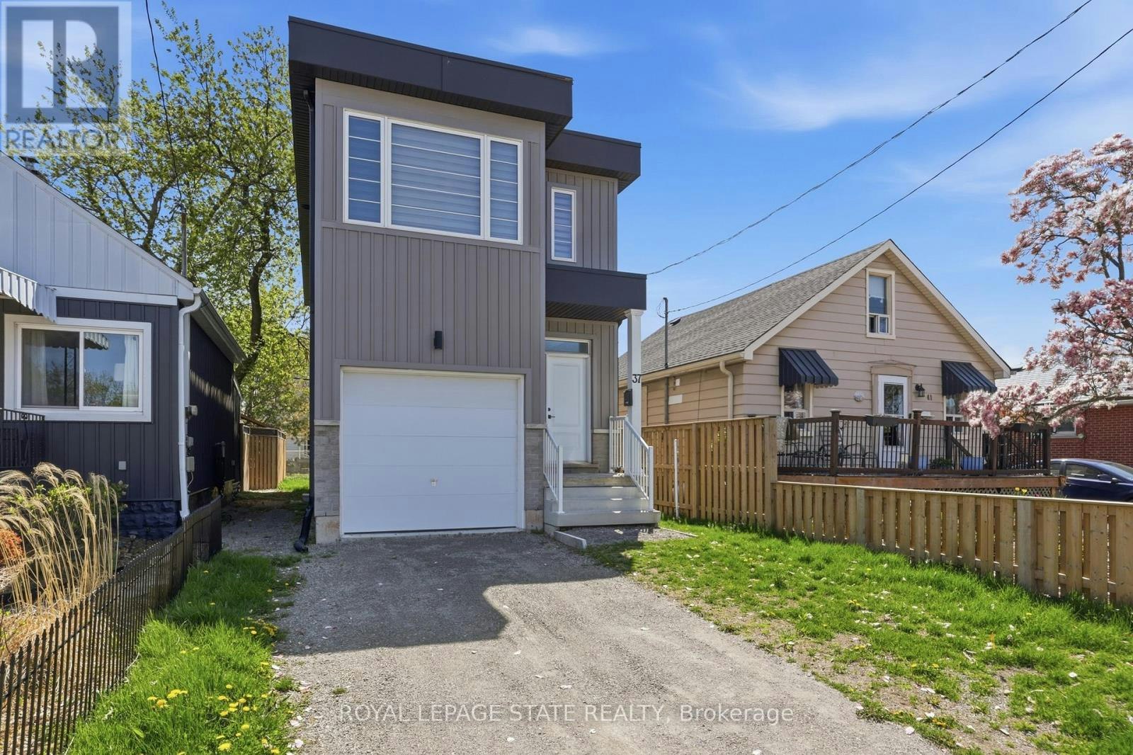 37 Delena Avenue S, Hamilton, ON, L9H 1B7