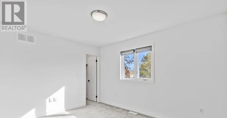 37 Delena Avenue S, Hamilton, ON, L9H 1B7 - 23