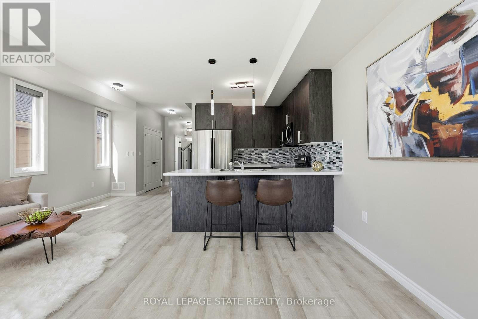 37 Delena Avenue S, Hamilton, ON, L9H 1B7 - 11