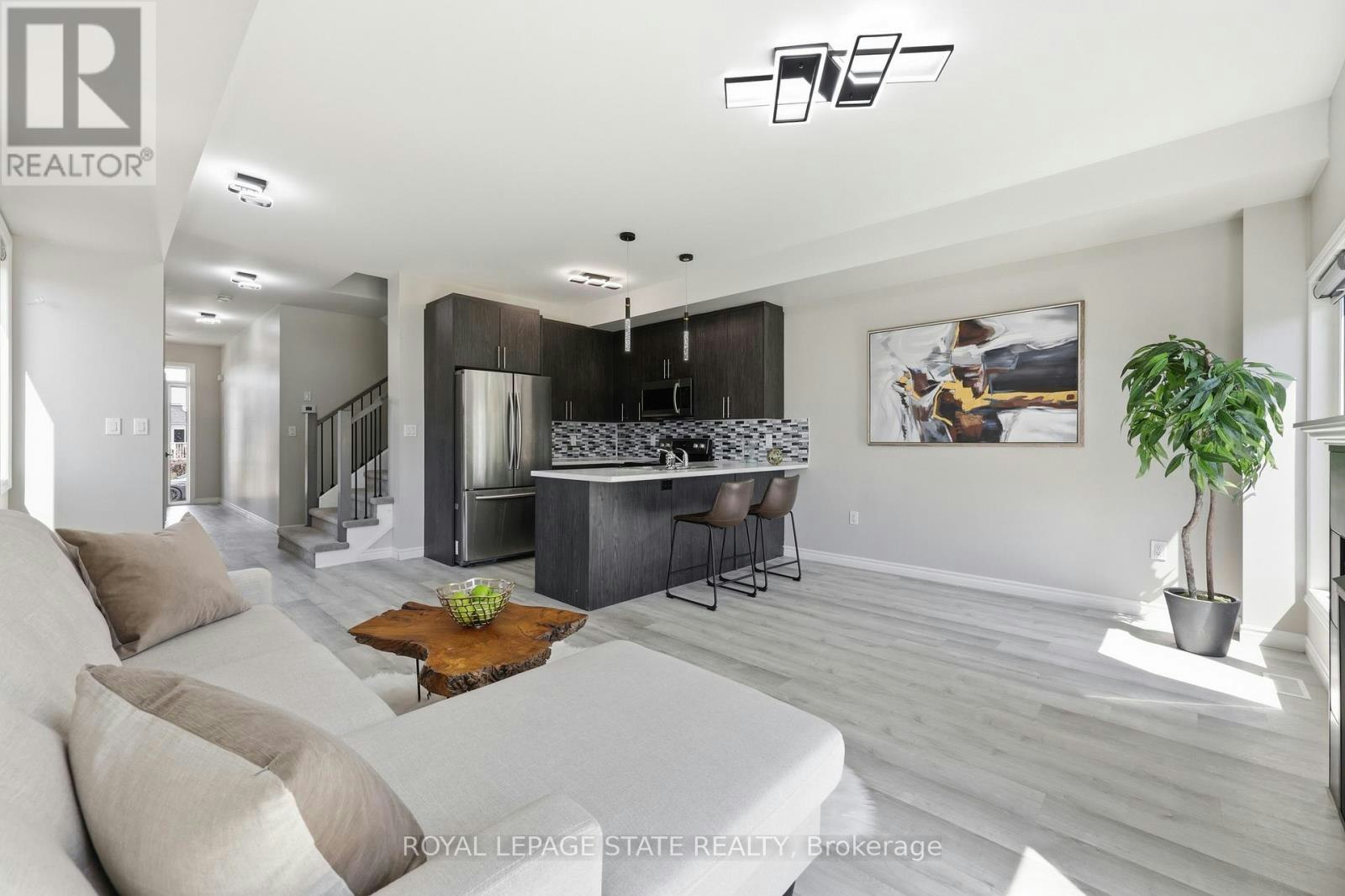 37 Delena Avenue S, Hamilton, ON, L9H 1B7 - 10