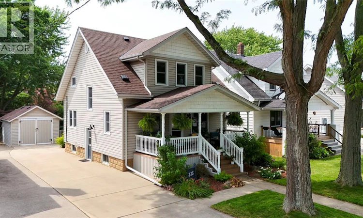 335 Russell Street