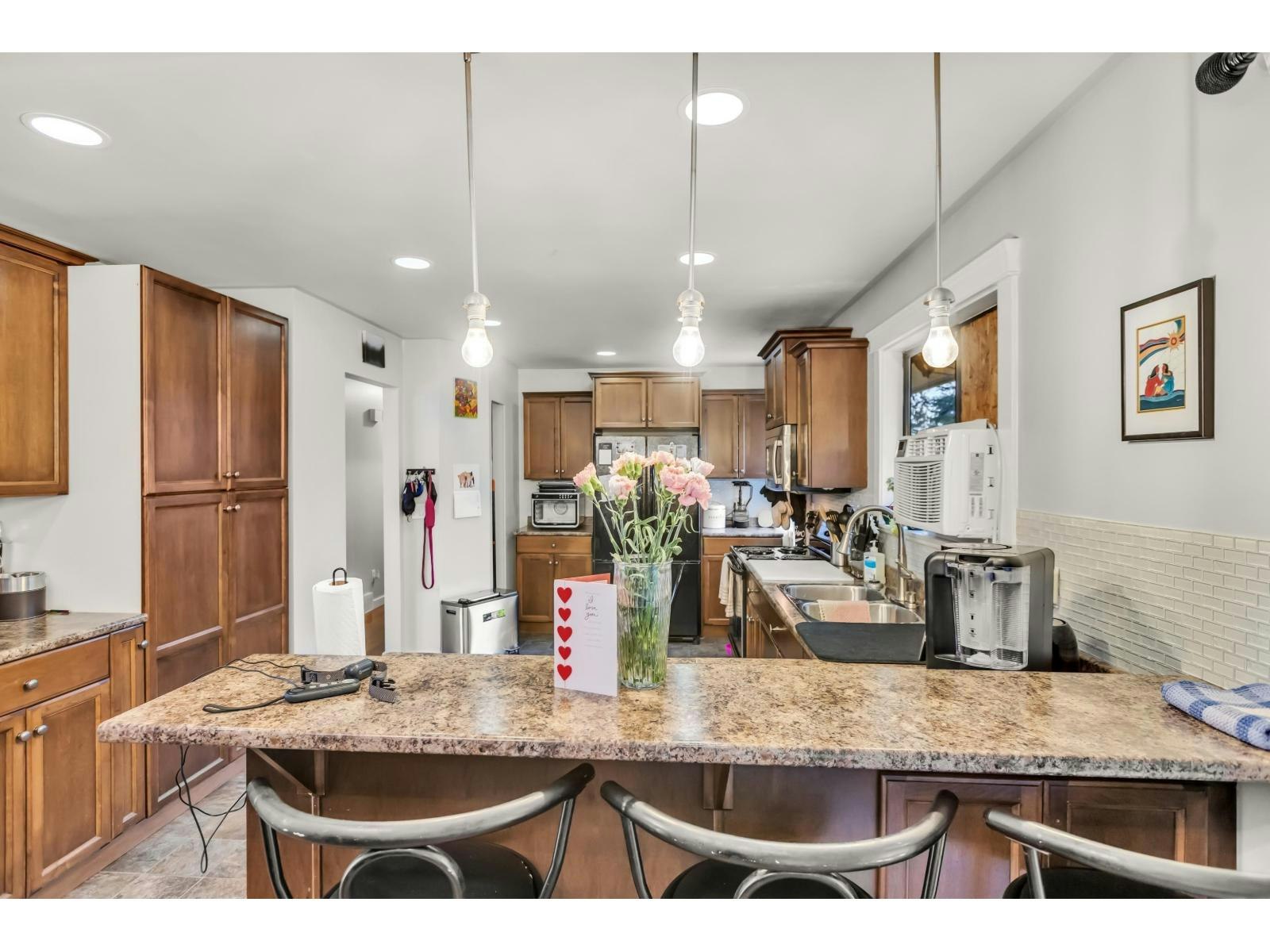 46521 Elliott Avenue, Chilliwack, BC, V2P 6L1 - 7
