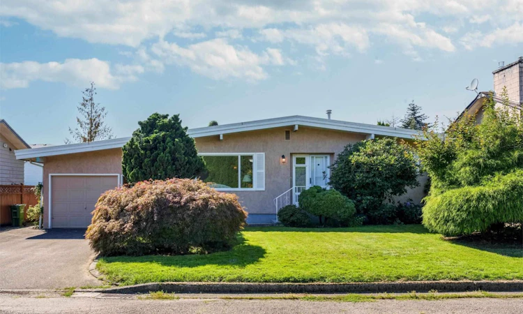 9835 Angus Drive
