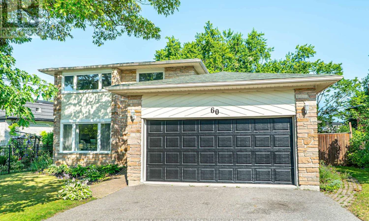 60 Sanderling Crescent