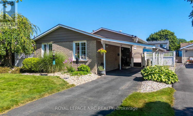182 Leaside Drive