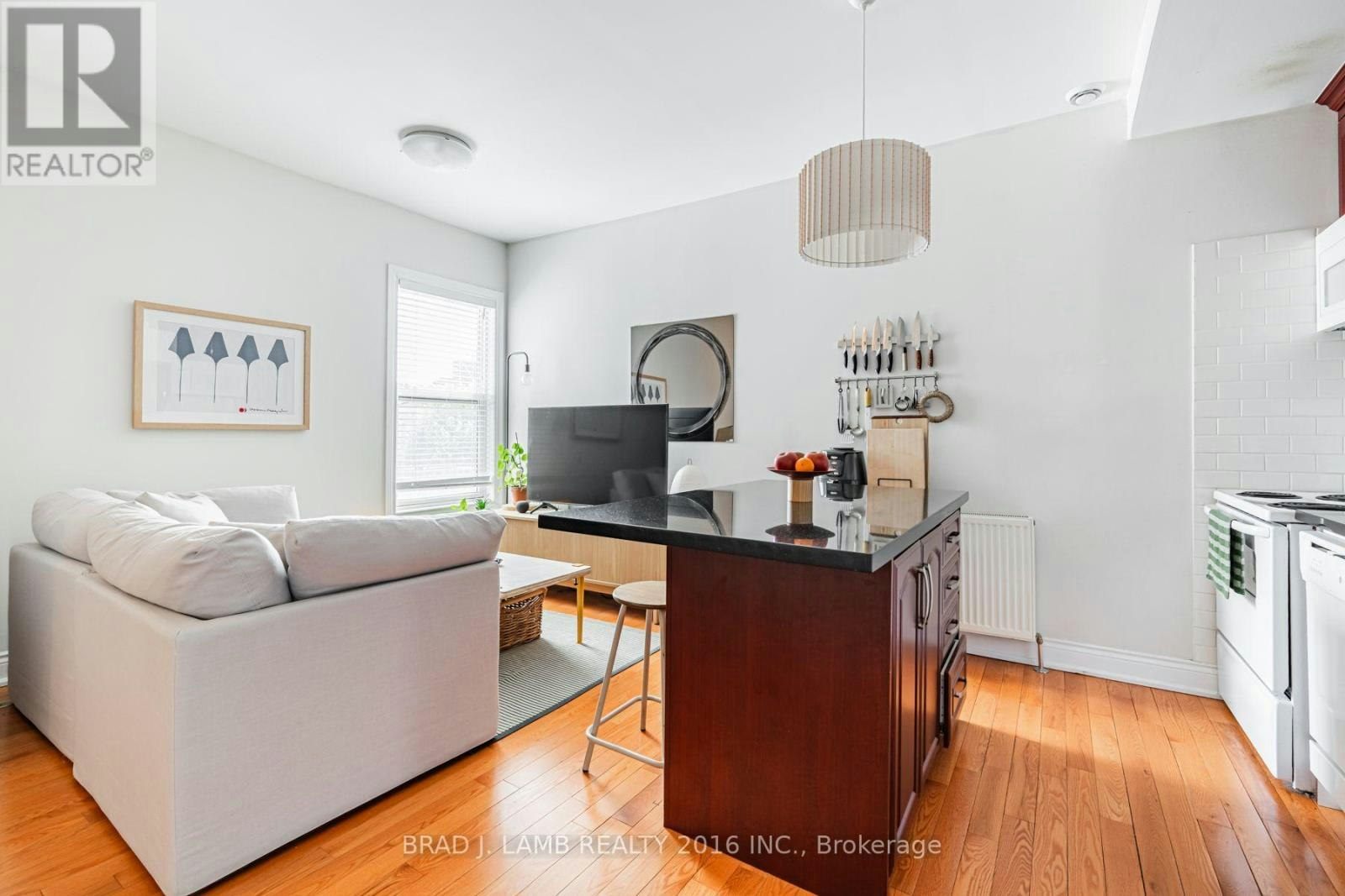 3-665 Richmond Street W, Toronto, ON, M6J 1C2 - 4