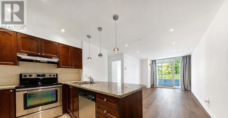 216-35 Hollywood Avenue, Toronto, ON, M2N 0A9 - 4